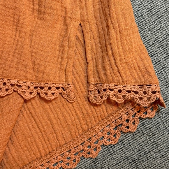 Democracy Above Elbow Bubble Sleeve Square Crochet Neck Woven Top Sz  XL - Picture 8 of 12